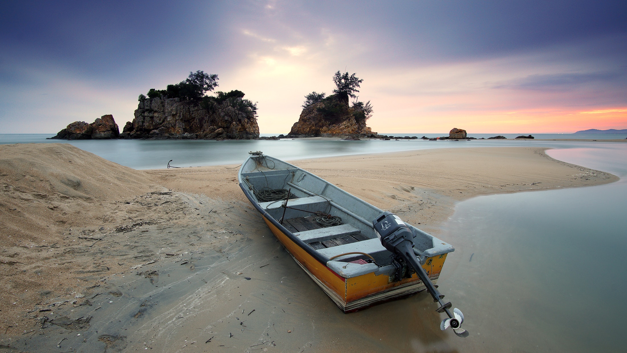 Gray and Brown Boat Docking on Seashore